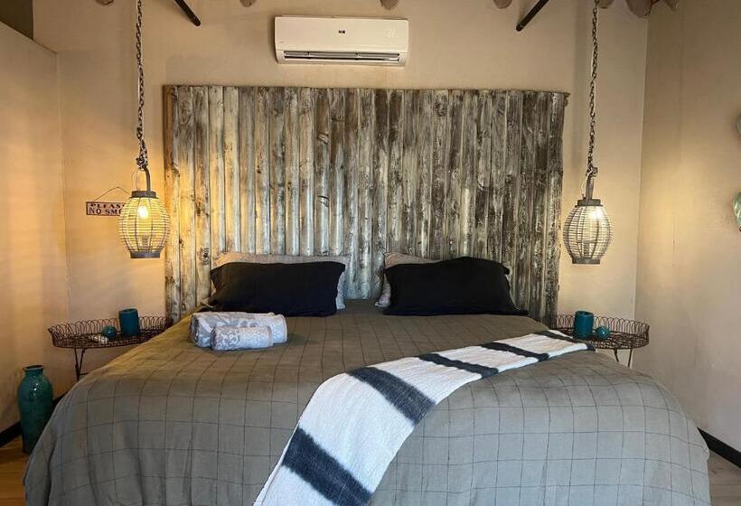 اتاق استاندارد با تراس, Simba Safaris African Pride Exotic Lodge