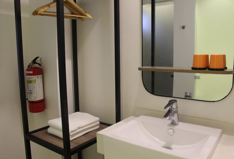 Quarto Superior, Go Hotels Plus Tuguegarao