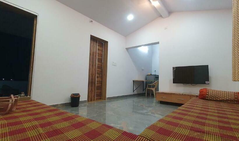 家族用バンガロー, Krishna Farm & Forest