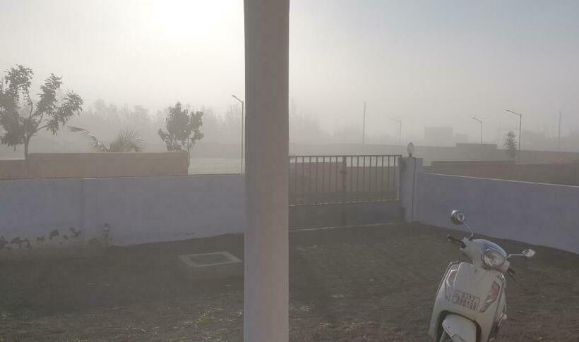 家族用バンガロー, Krishna Farm & Forest