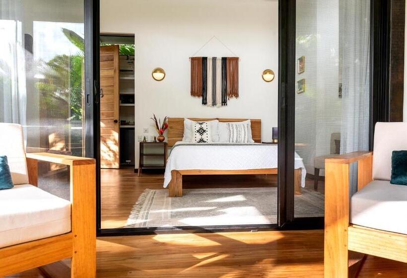 豪华房间, La Prometida