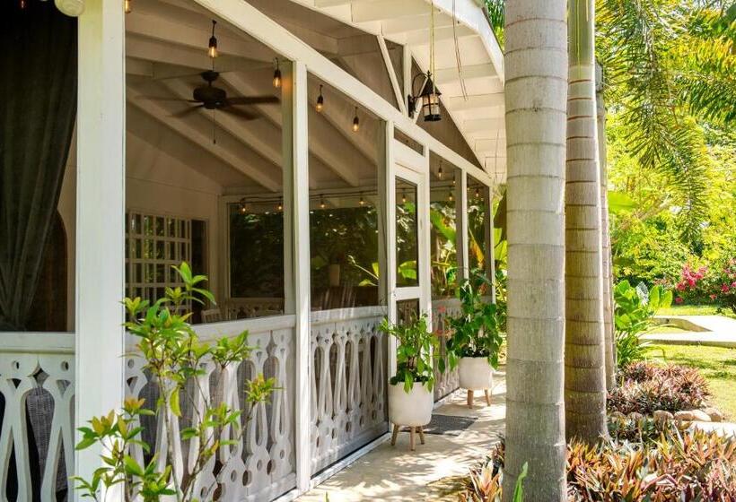 带2个卧室的别墅, La Prometida