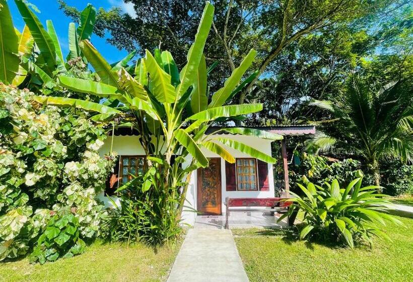 带2个卧室的别墅, La Prometida