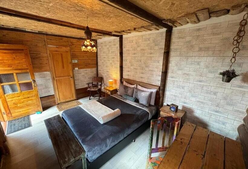 Номер Стандарт, La Puesta Del Sol