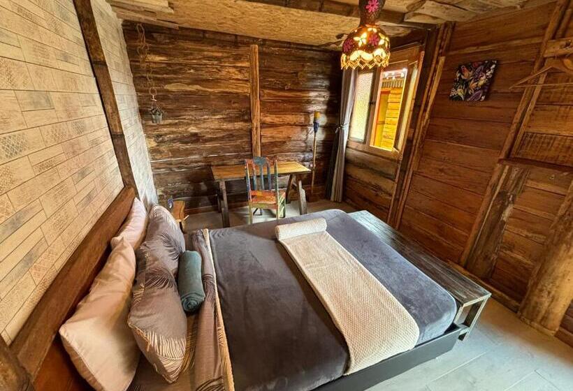 Номер Стандарт, La Puesta Del Sol