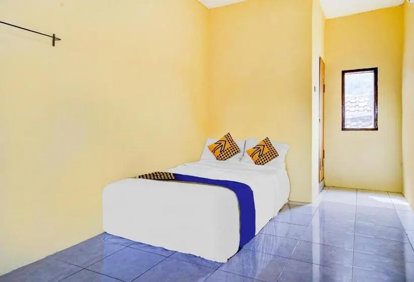 スタンダードルーム, Spot On 90701 Kost Syariah Deris