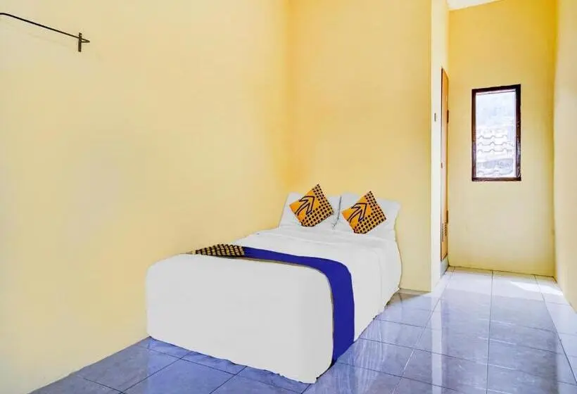 スタンダードルーム, Spot On 90701 Kost Syariah Deris