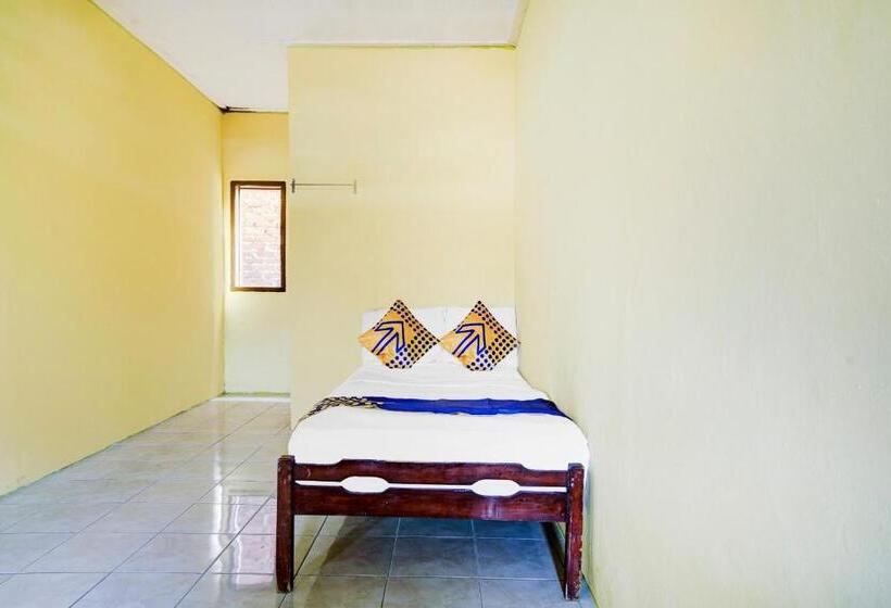 スタンダードルーム, Spot On 90701 Kost Syariah Deris