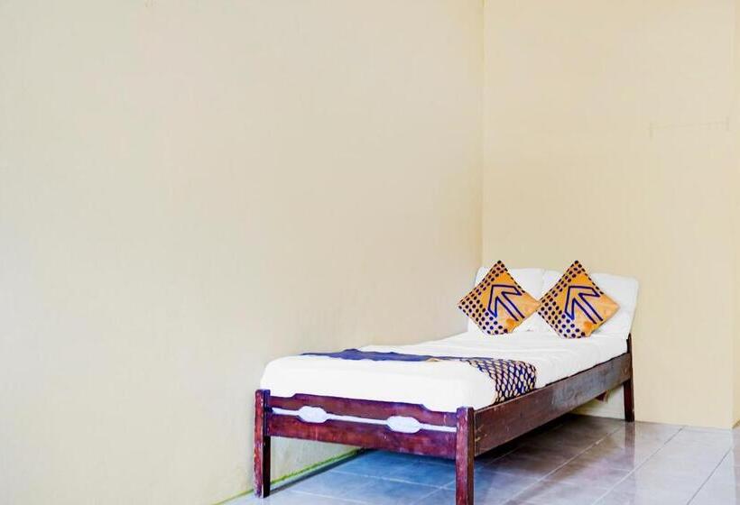 スタンダードルーム, Spot On 90701 Kost Syariah Deris