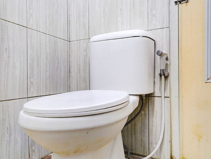 スタンダードシングルルーム, Spot On 90701 Kost Syariah Deris