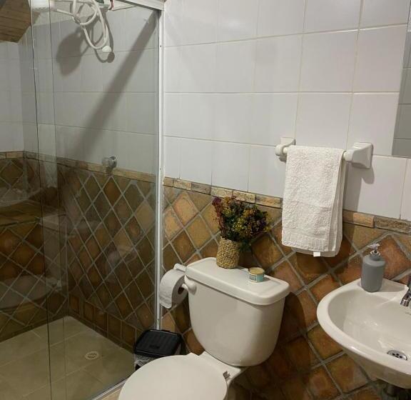 اتاق استاندارد, This Is Colombia Hostel