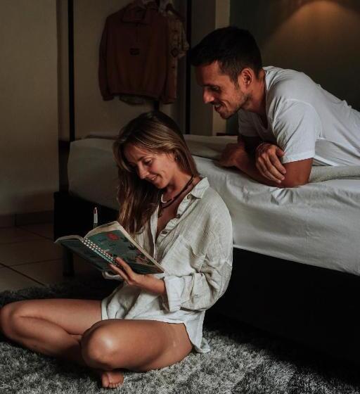 Deluxe Suite King Bed, This Is Colombia Hostel