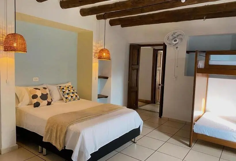 Perhehuone, This Is Colombia Hostel