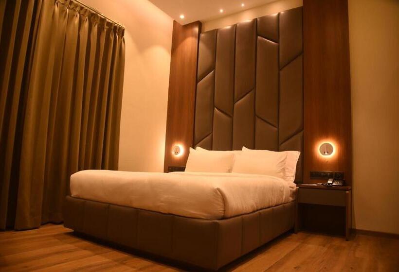 Люкс, Golden Park Hotel & Resort