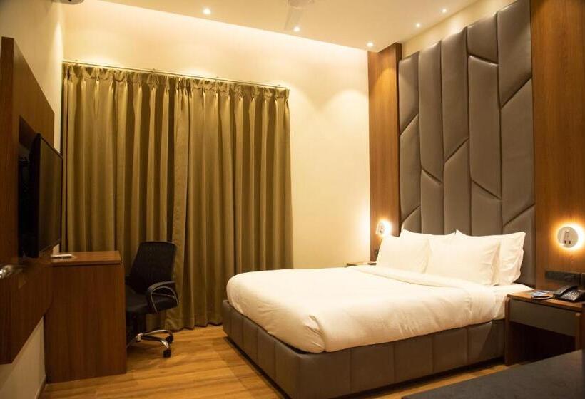 Люкс, Golden Park Hotel & Resort
