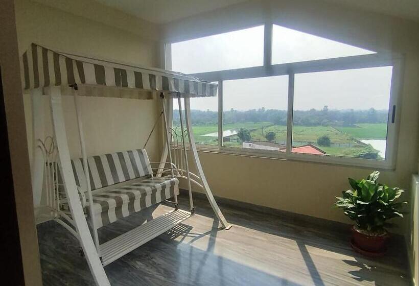 スイート, Golden Park Hotel & Resort