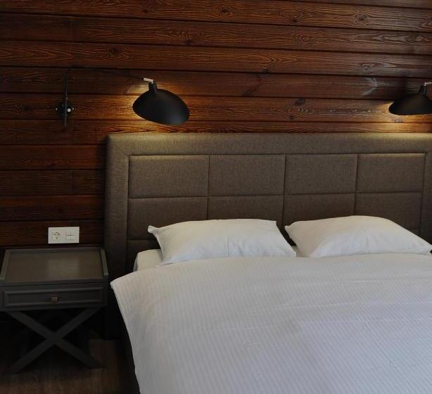 חדר סטנדרט, Tita Family House