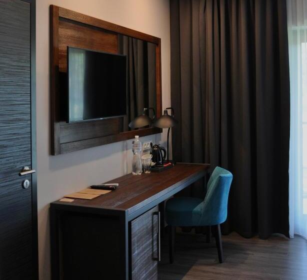 חדר סטנדרט נוף לאגם, Tita Family House