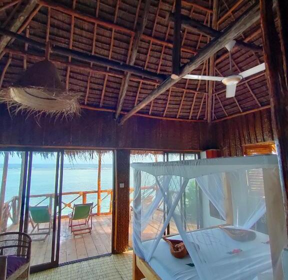 디럭스 테라스 룸 바다 전망, Mtende Beach Bungalow Océan View