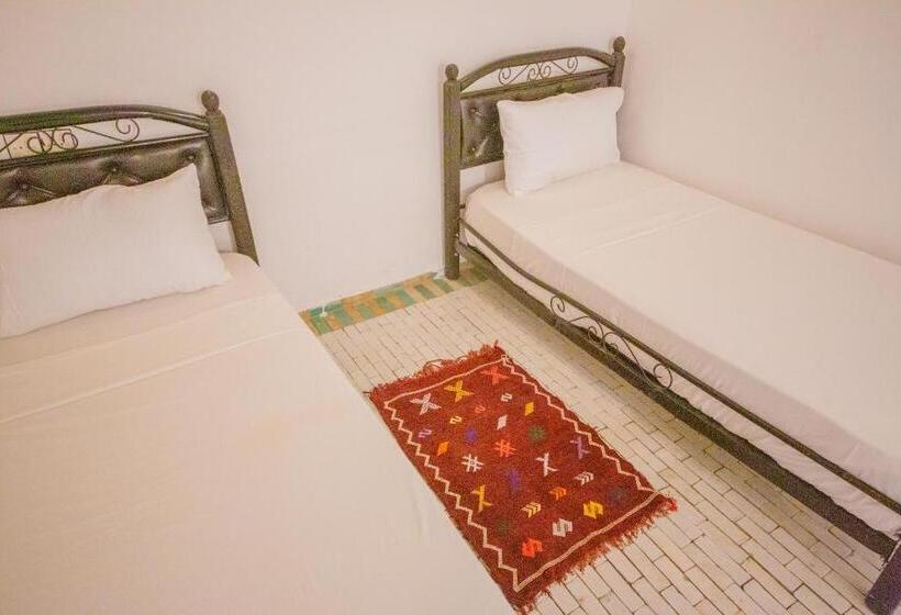 سوییت خانوادگی, Riad Rayhana