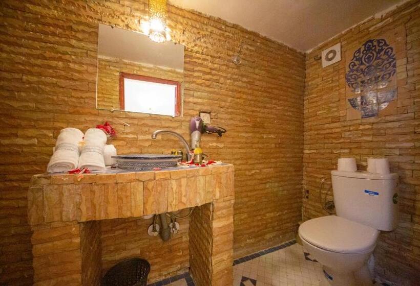 سوییت جونیور لوکس, Riad Rayhana