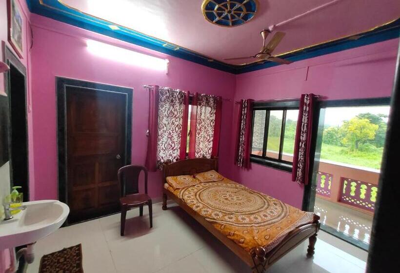 חדר סטנדרט עם מרפסת, Shanti Guest House