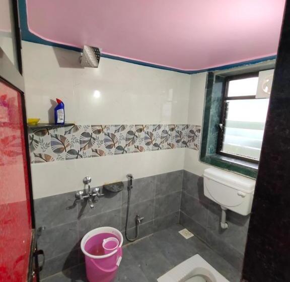 Номер Стандарт с Балконом, Shanti Guest House