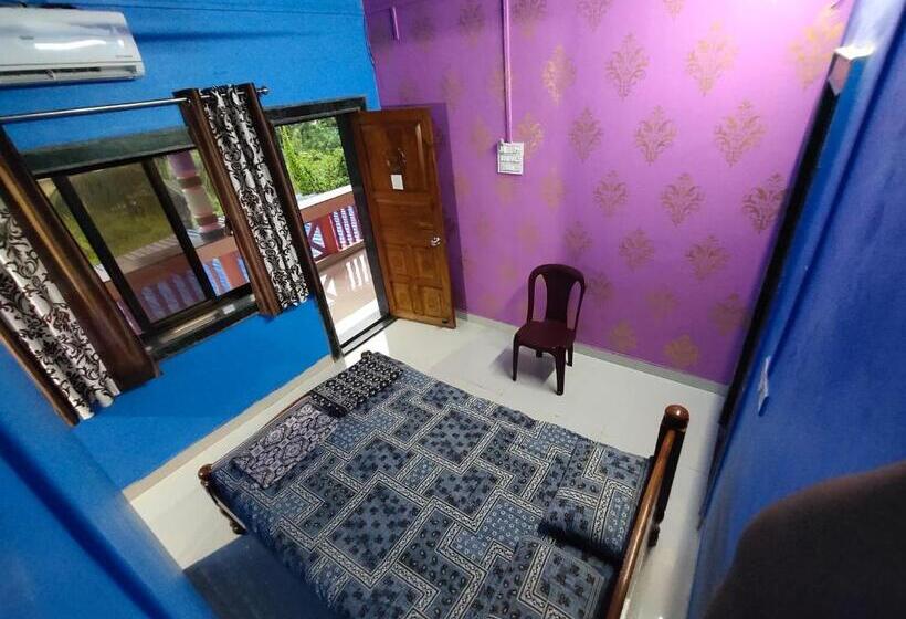 חדר דלוקס, Shanti Guest House