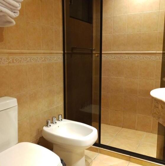 اتاق استاندارد, Bristol Asuncion