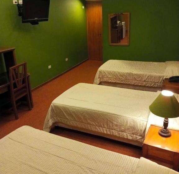 اتاق استاندارد سه نفره, Bristol Asuncion