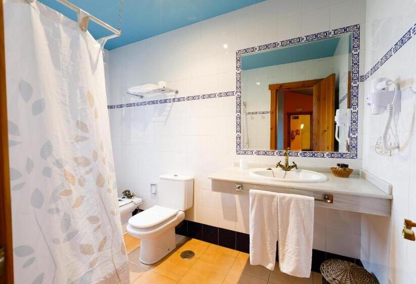 غرفة سوبيريور مطلة على الجبل, Rectoral De Fofe