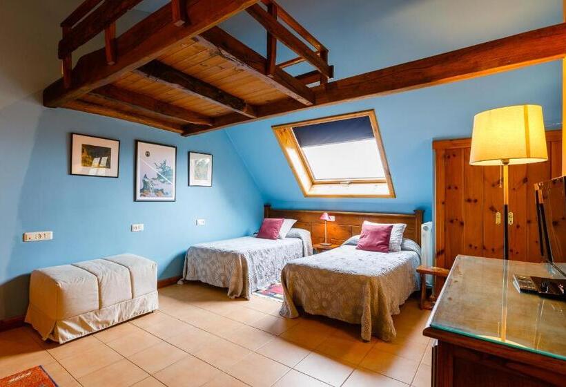 غرفة سوبيريور مطلة على الجبل, Rectoral De Fofe