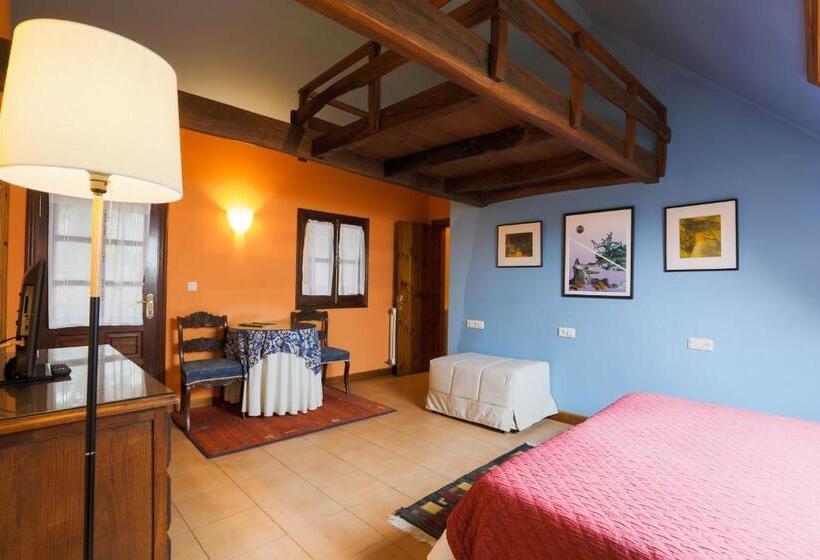 غرفة سوبيريور مطلة على الجبل, Rectoral De Fofe