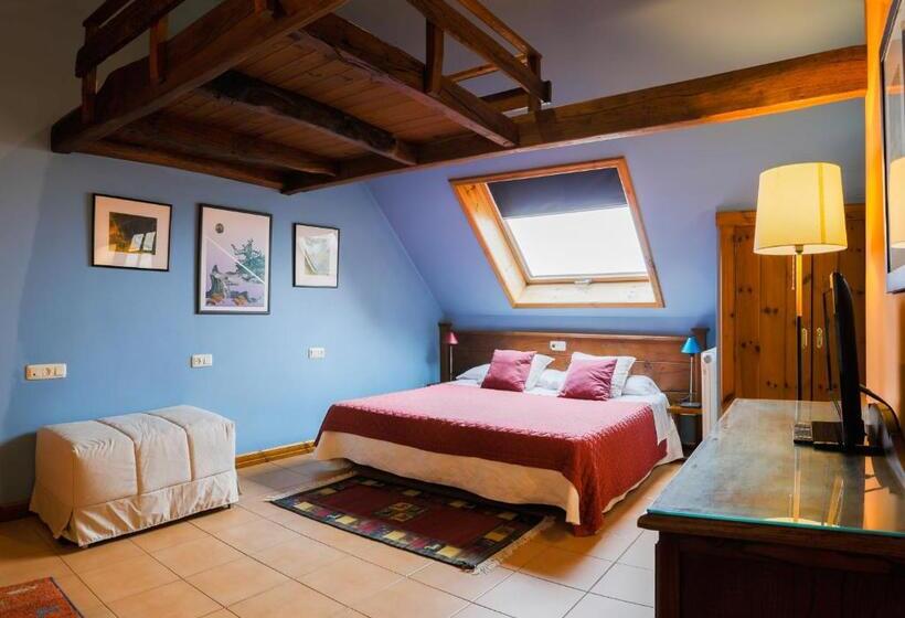 غرفة سوبيريور مطلة على الجبل, Rectoral De Fofe