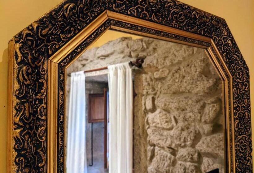 غرفة ديلوكس, Rectoral De Fofe