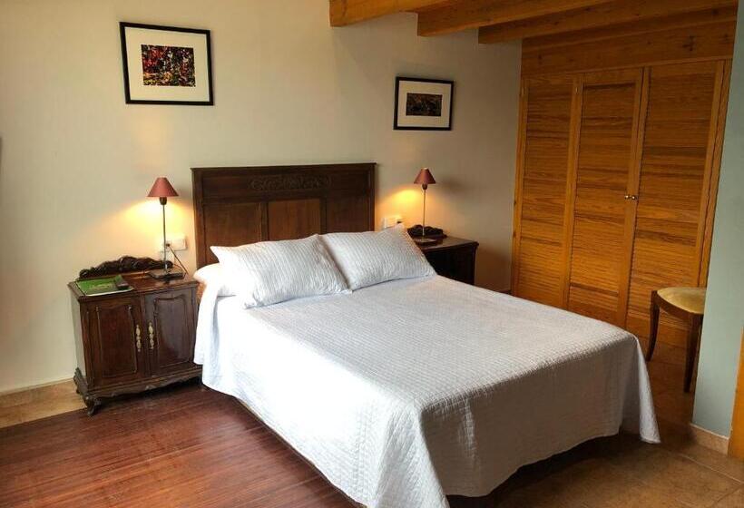 غرفة قياسية مطلّة علي حمام السباحة, Rectoral De Fofe