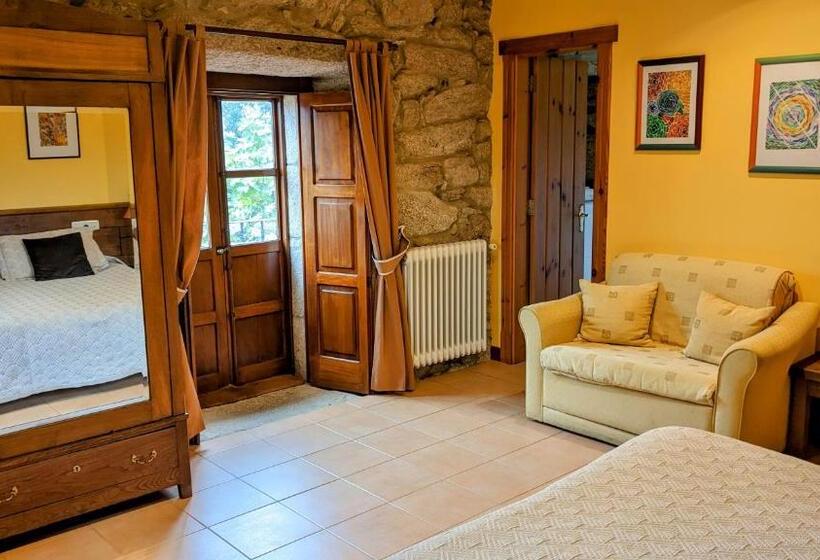 غرفة سوبيريور مطلة على الجبل, Rectoral De Fofe