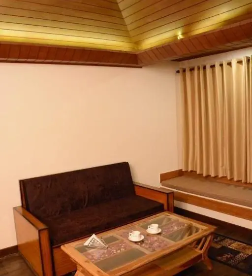 Chambre Familiale Vue Montagne, Boros Resorts Binsar