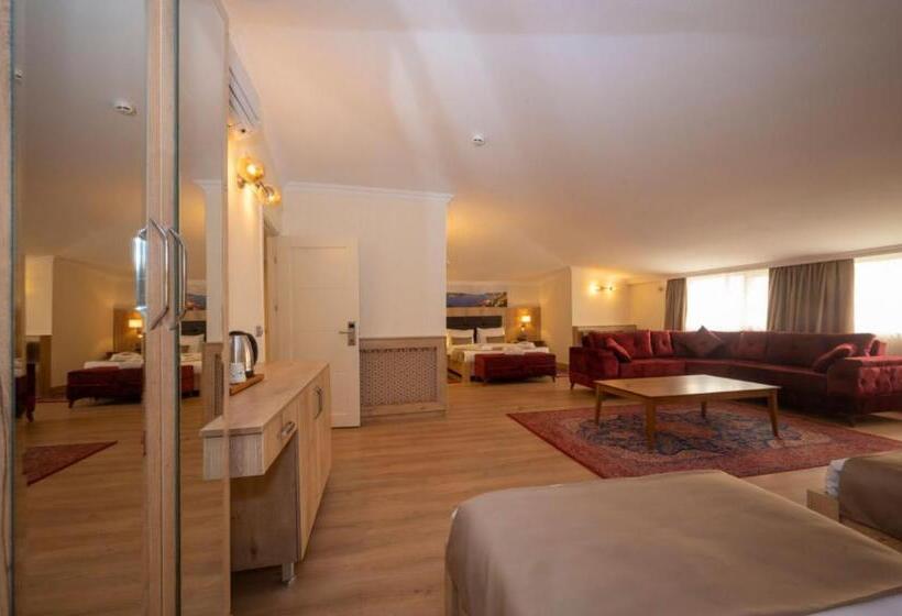 سوییت, Porta Romanos