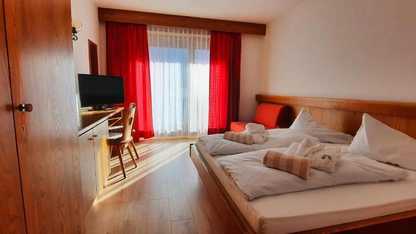 חדר סטנדרט נוף להרים, Smart Hotel Firn