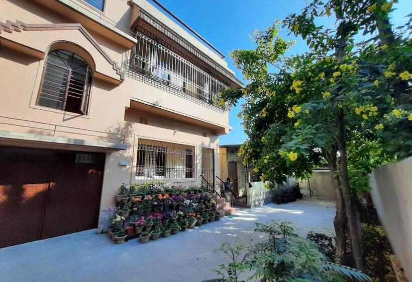 Quarto Estandar com Sacada, Mulaqat Homestay