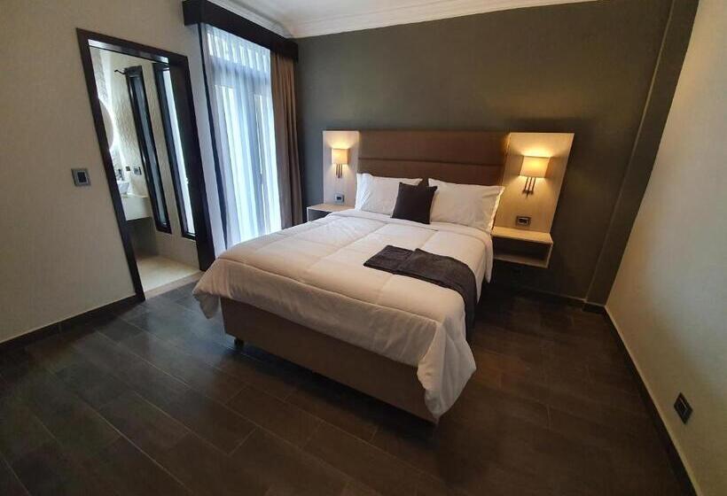 اتاق لوکس, L'Aurora Inn