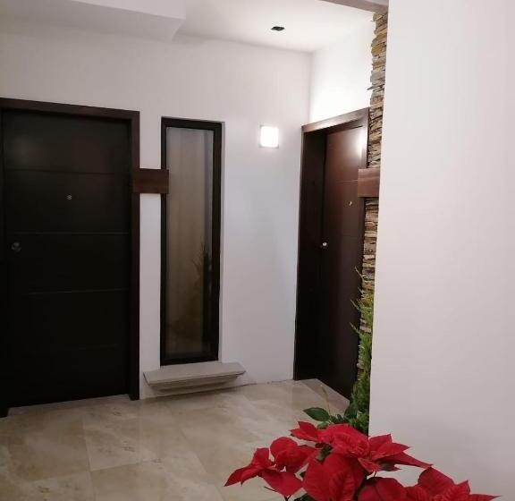 اتاق لوکس, L'Aurora Inn