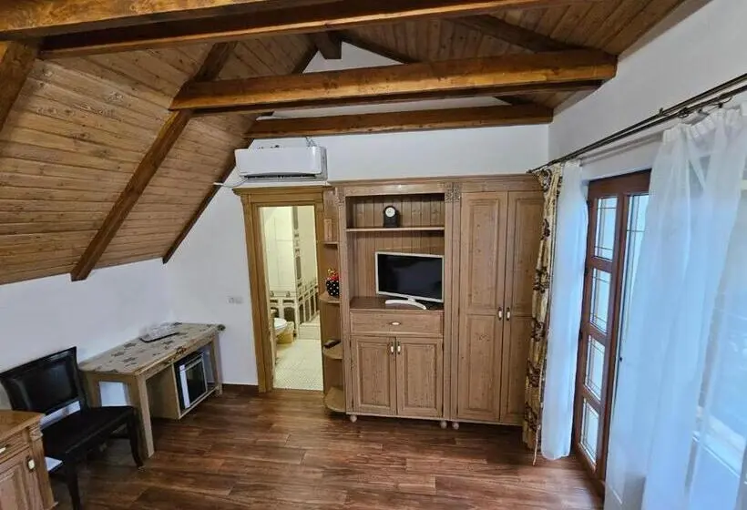 Deluxe-huone, Pensiunea Nobil Medieval