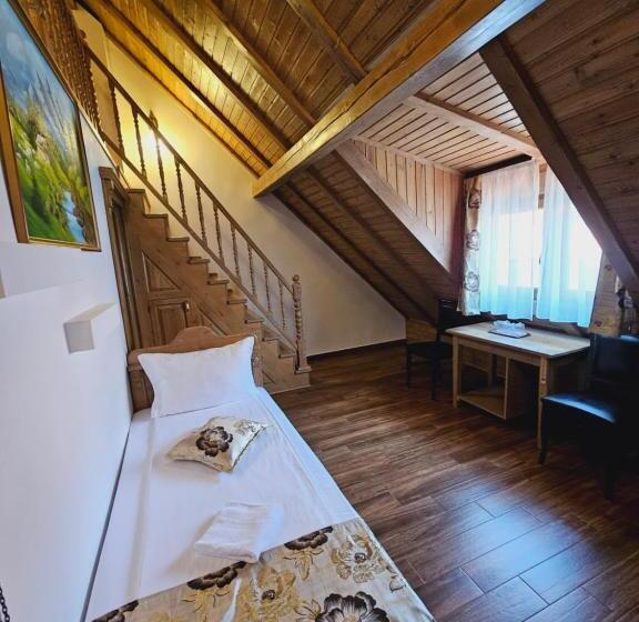 דירת חדר, Pensiunea Nobil Medieval