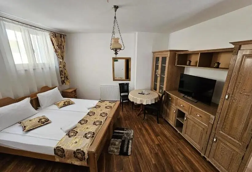 Deluxe-huone, Pensiunea Nobil Medieval