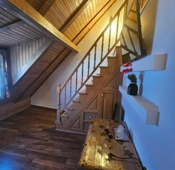 Deluxe-huoneisto 1 Makuuhuone, Pensiunea Nobil Medieval
