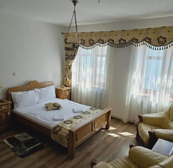 Deluxe-huone, Pensiunea Nobil Medieval
