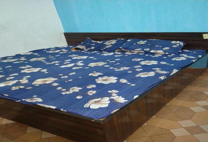 חדר דלוקס לשלושה, Pop 83111 Unique Gaust House