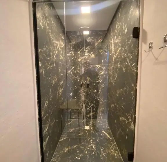 スタンダード４人部屋, Fika Residence